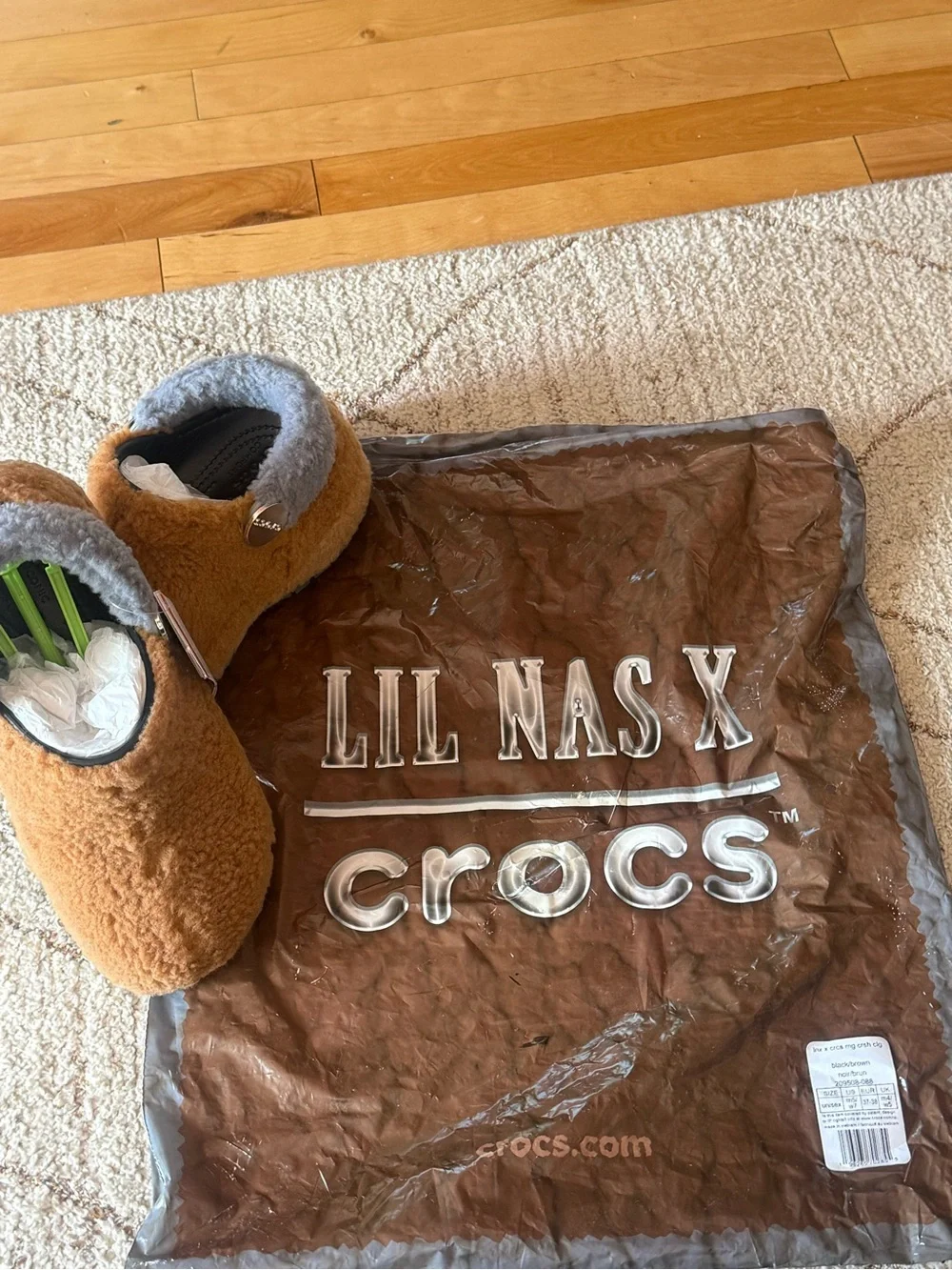 Lil Nas X x Crocs Mega Crush Brown Sherpa Clogs M5 W7 NWT 209508-088